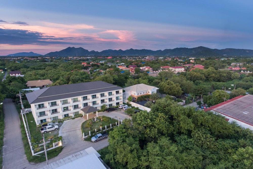 Privacy 3* Lopburi